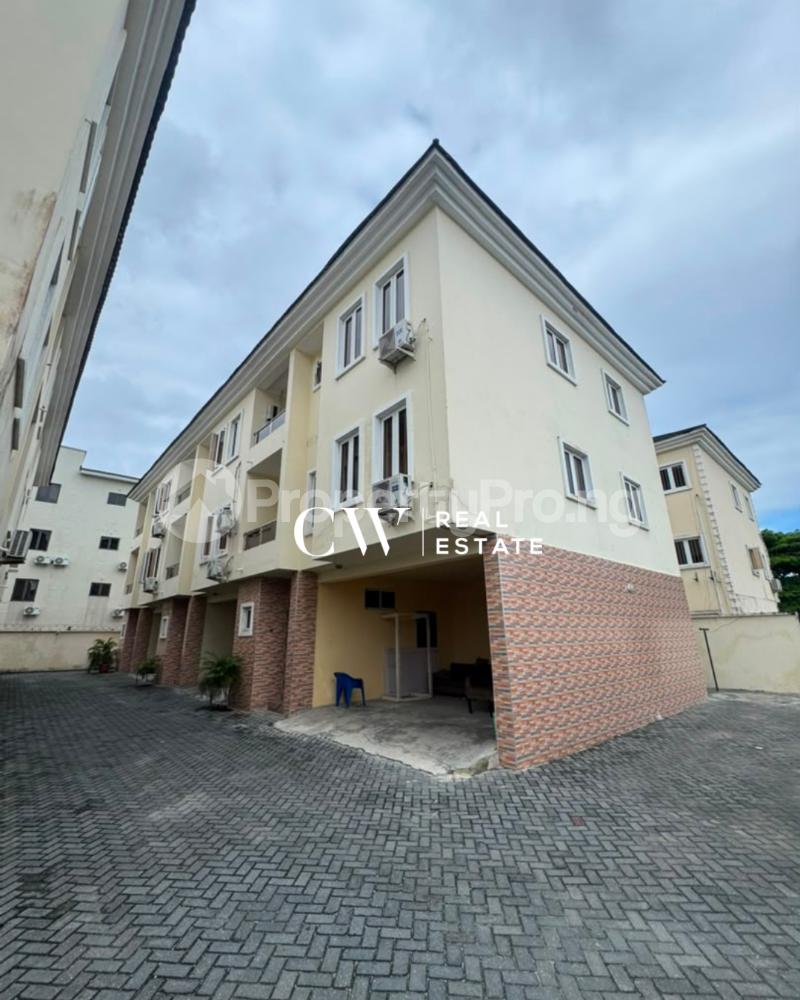 4 bedroom House for rent Lekki Lagos