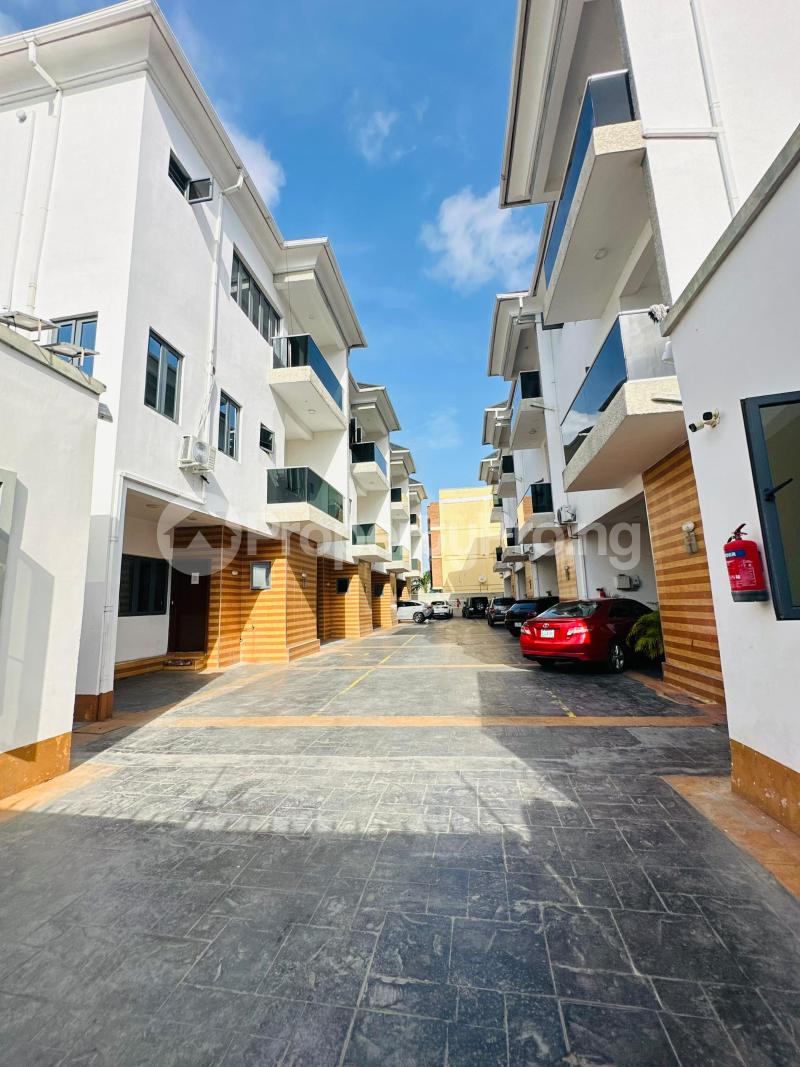 4 bedroom House for rent Ikate Lekki Lagos