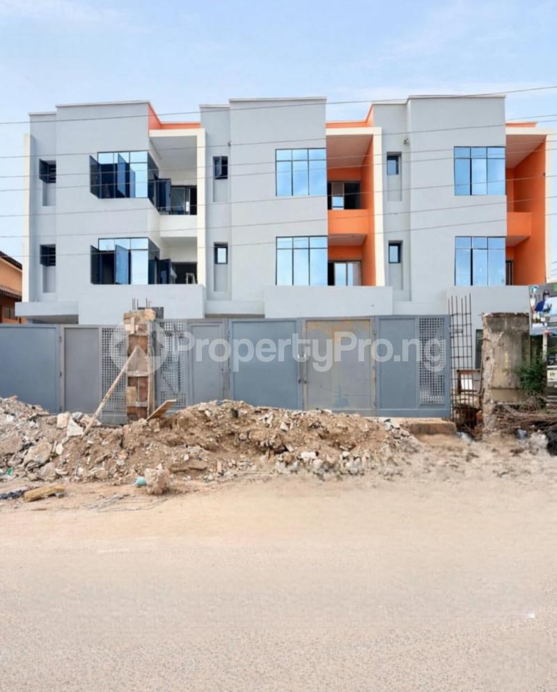 4 bedroom House for sale Mende Maryland Lagos