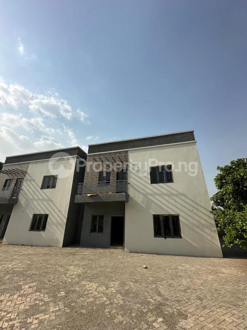 4 bedroom House for sale Life Camp Abuja