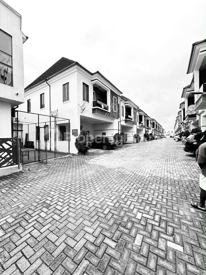 4 bedroom House for rent Orchid Estate Orchid Lekki Lagos