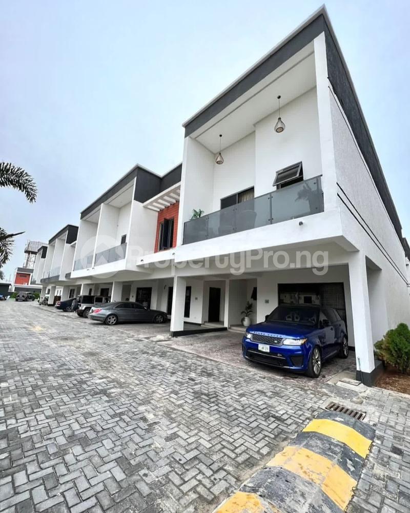 4 bedroom House for sale Ologolo Lekki Lagos