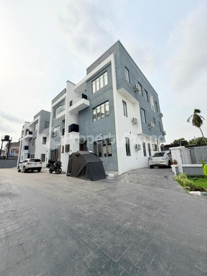 4 bedroom House for sale Maryland Lagos