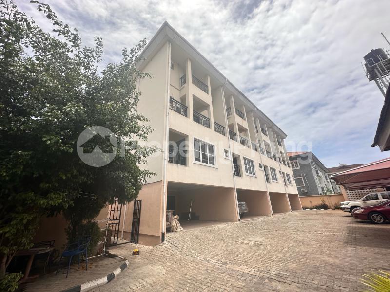 4 bedroom House for rent ONIRU Victoria Island Lagos