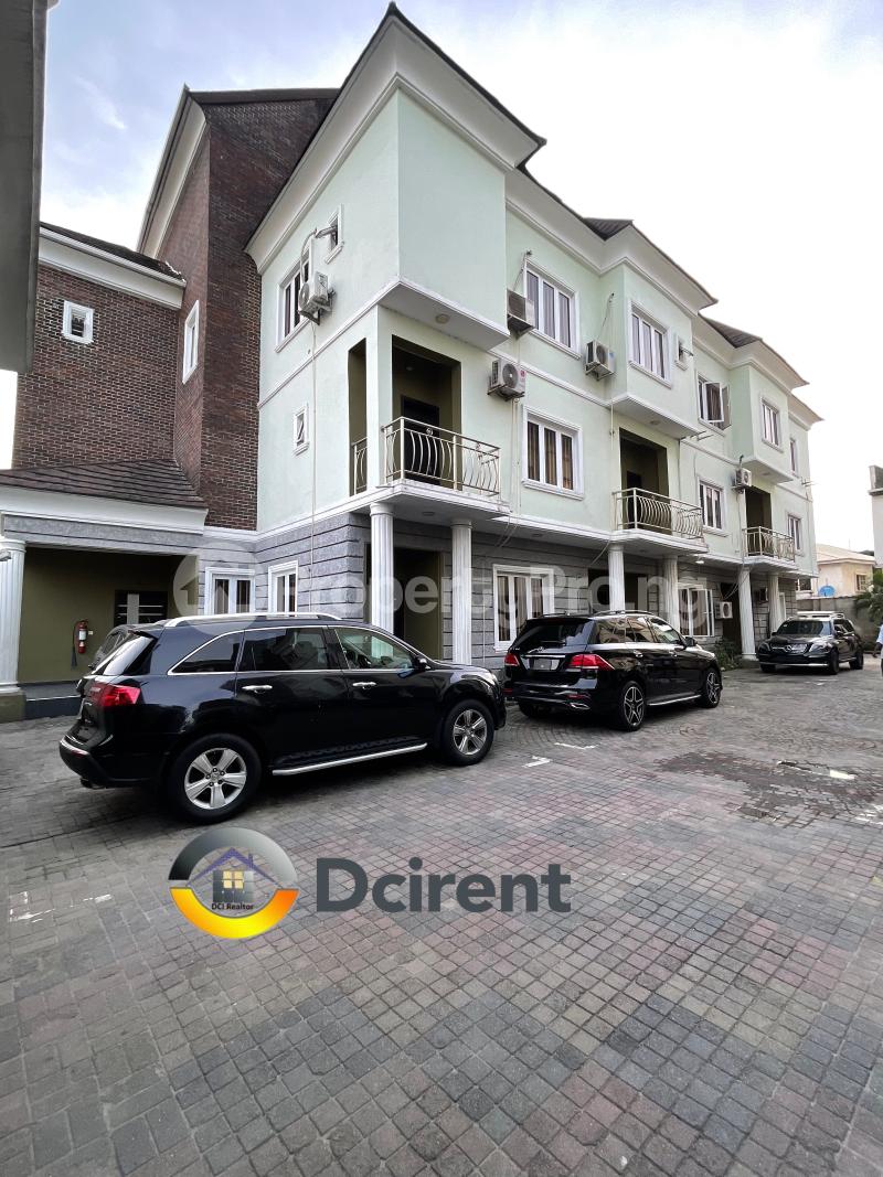 4 bedroom House for rent Osapa london Lekki Lagos