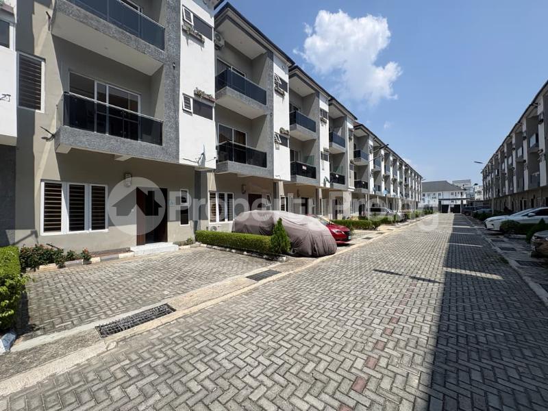 4 bedroom House for rent Ikate Lekki Lagos