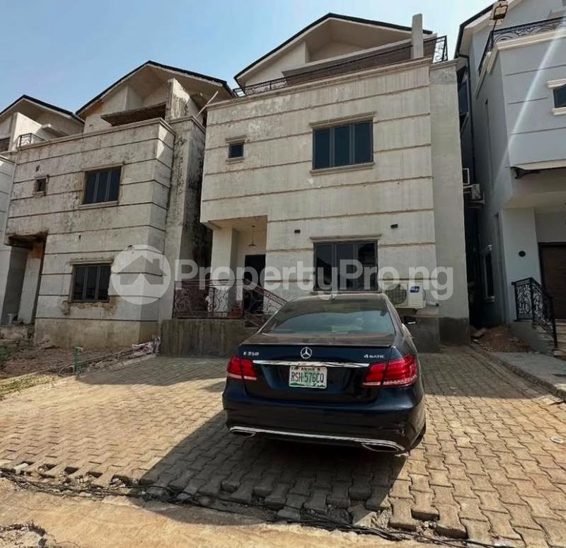 4 bedroom House for sale Wuye Abuja