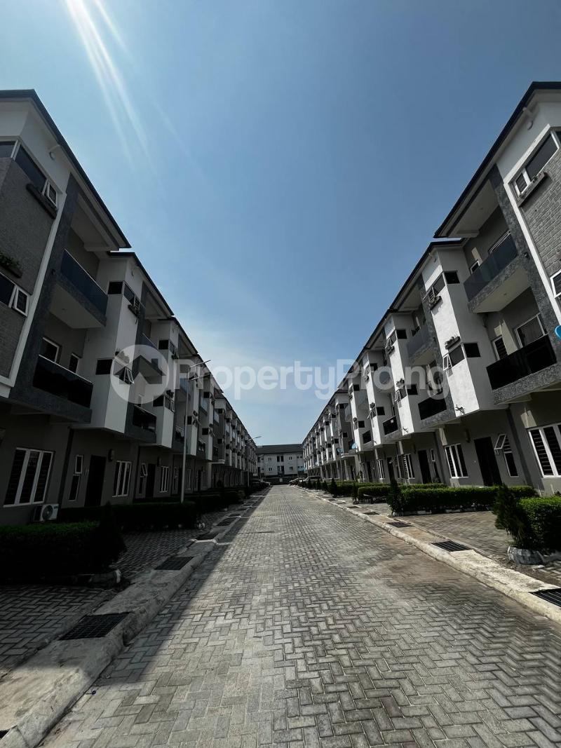 4 bedroom House for sale Ilasan Lekki Lagos