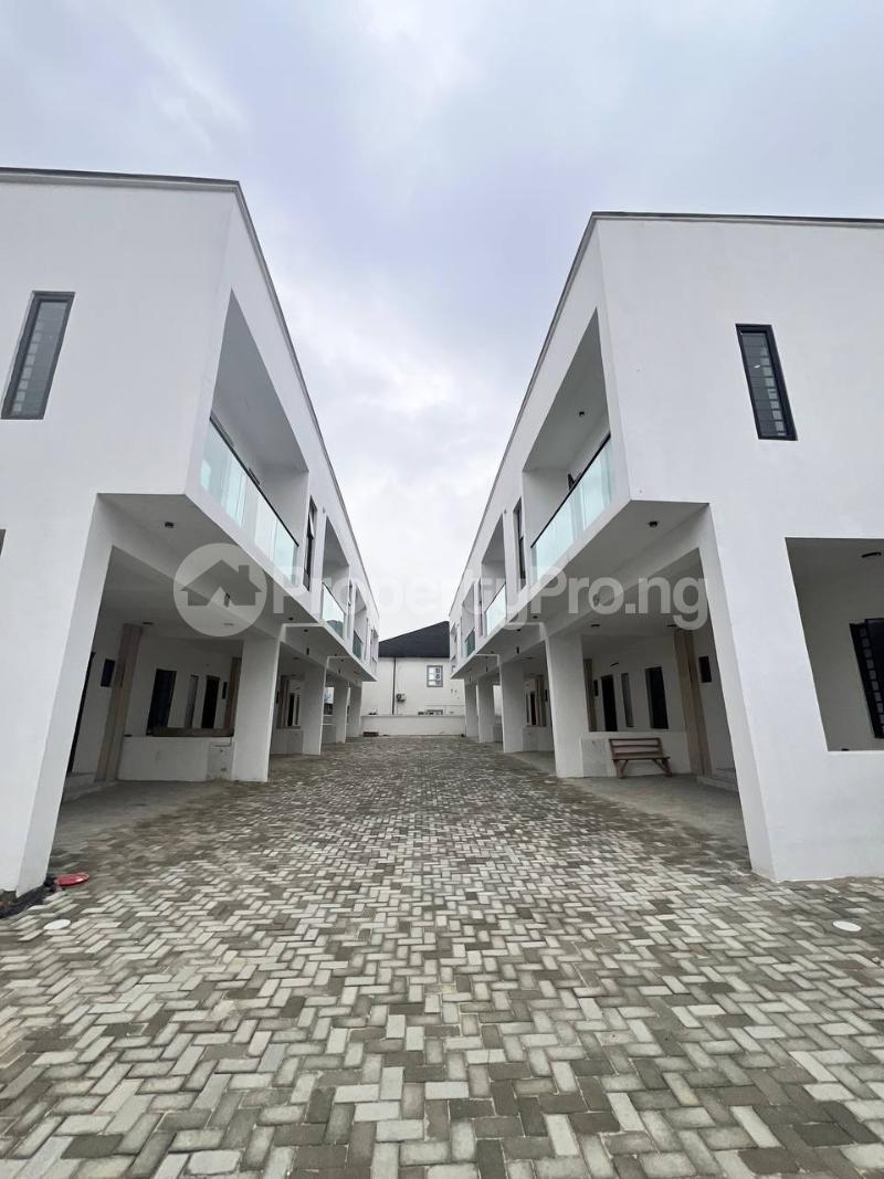 4 bedroom House for sale orchid Lekki Lagos