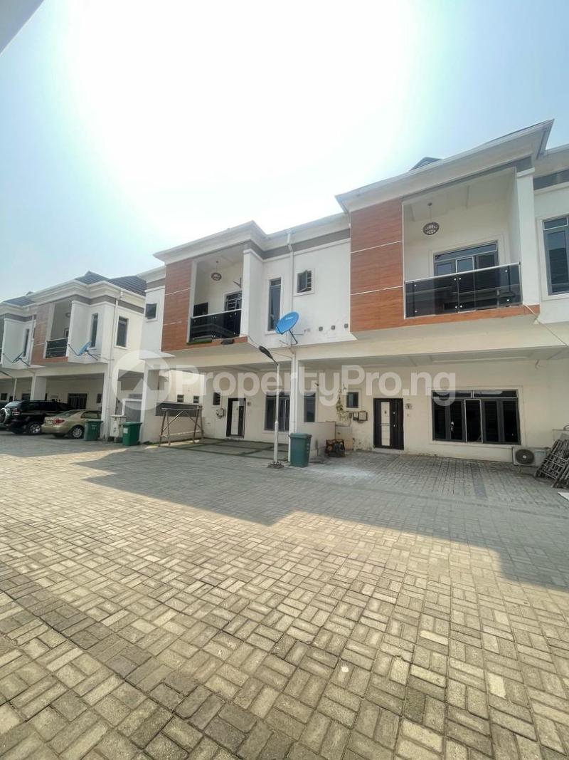 4 bedroom House for rent Royalpine Gate 1 orchid Lekki Lagos