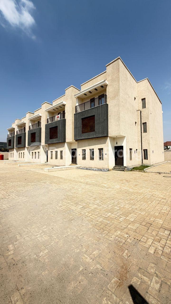 4 bedroom House for sale Life Camp Abuja