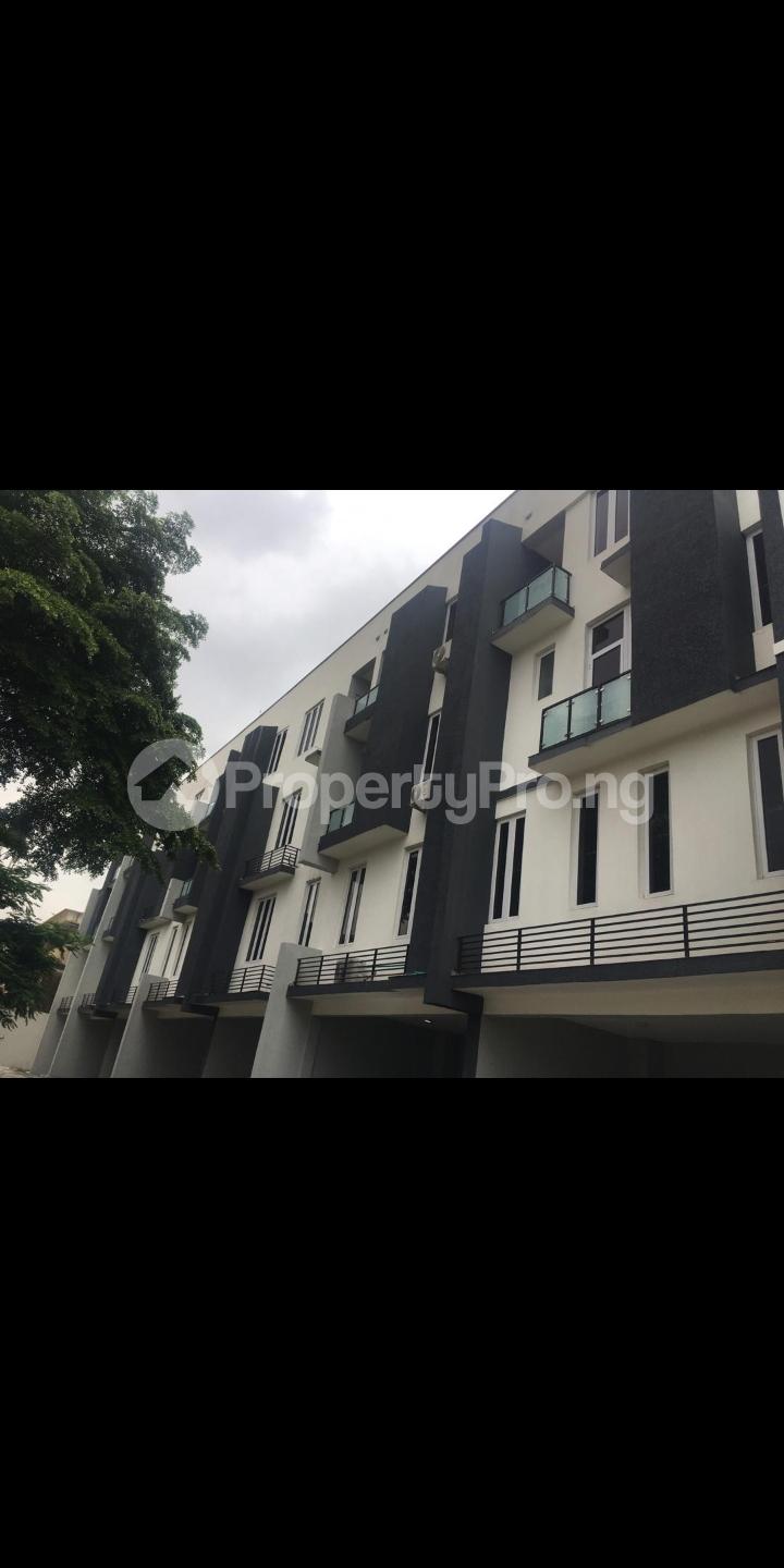 4 bedroom House for sale Madison Court ONIRU Victoria Island Lagos