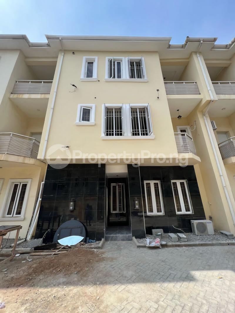 4 bedroom House for sale Guzape Abuja