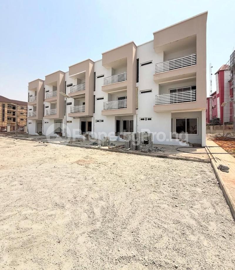 4 bedroom House for sale Guzape Abuja
