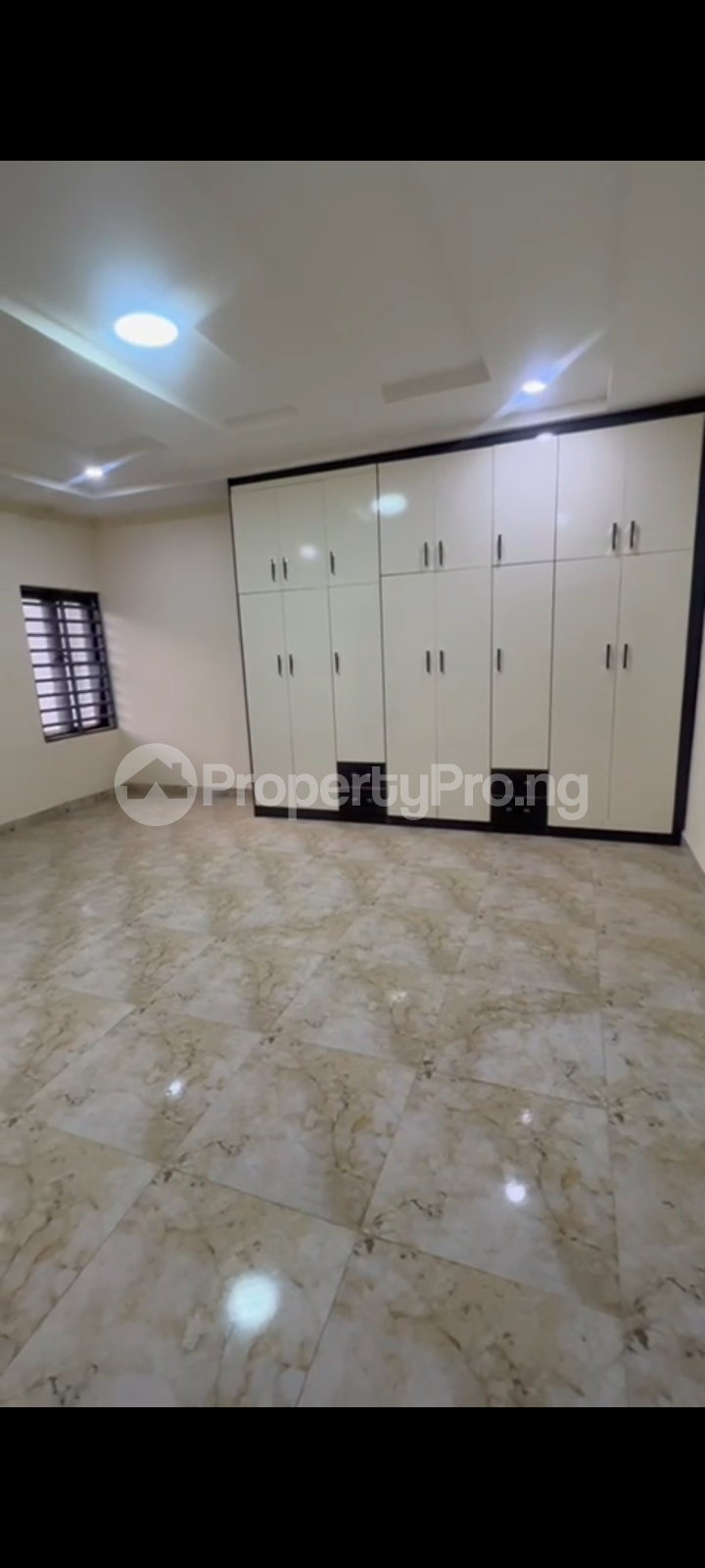 4 bedroom House for sale Gwarinpa Abuja