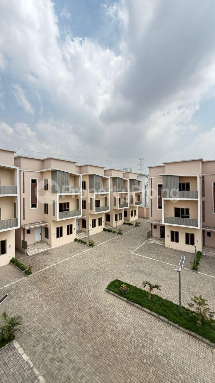 4 bedroom House for sale Dawaki Abuja