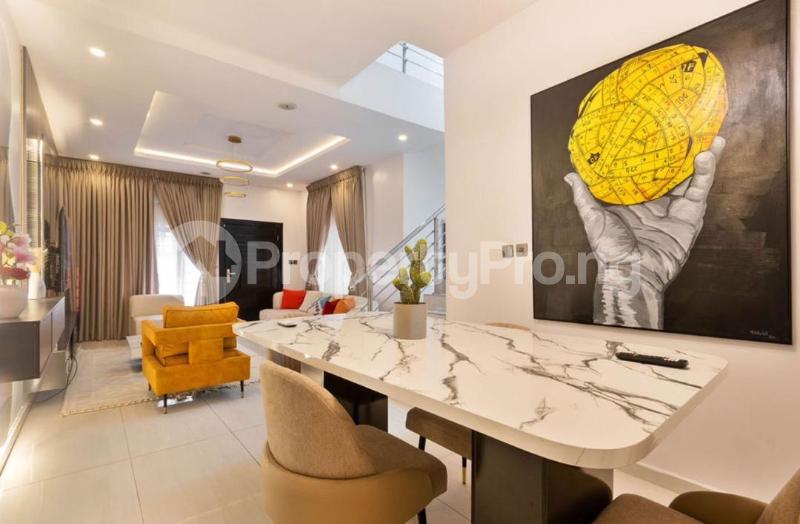 4 bedroom Flat / Apartment for shortlet ONIRU Victoria Island Lagos