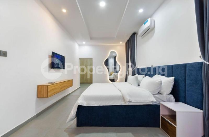 4 bedroom Flat / Apartment for shortlet ONIRU Victoria Island Lagos