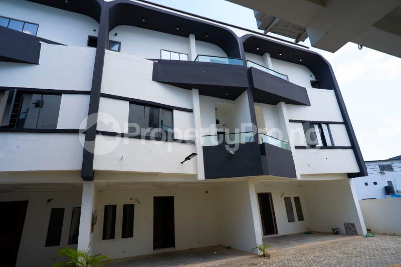 House for sale Lafiaji Lekki Lagos