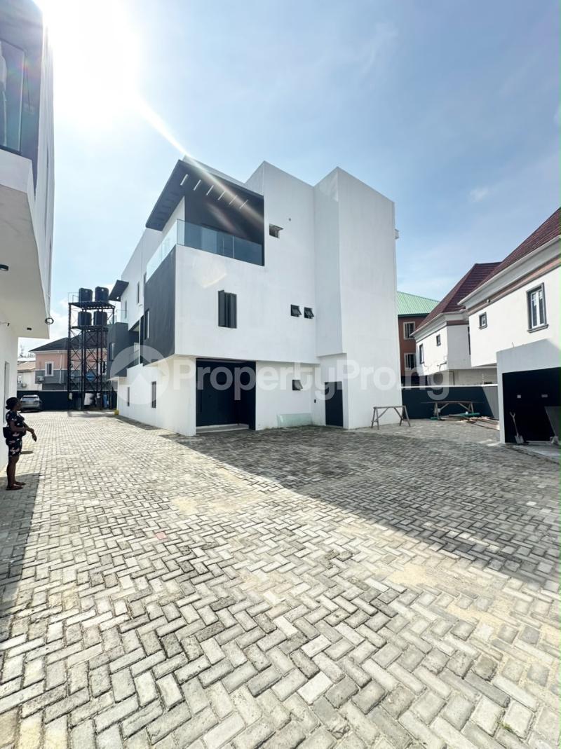 4 bedroom House for sale Ikota Lekki Lagos