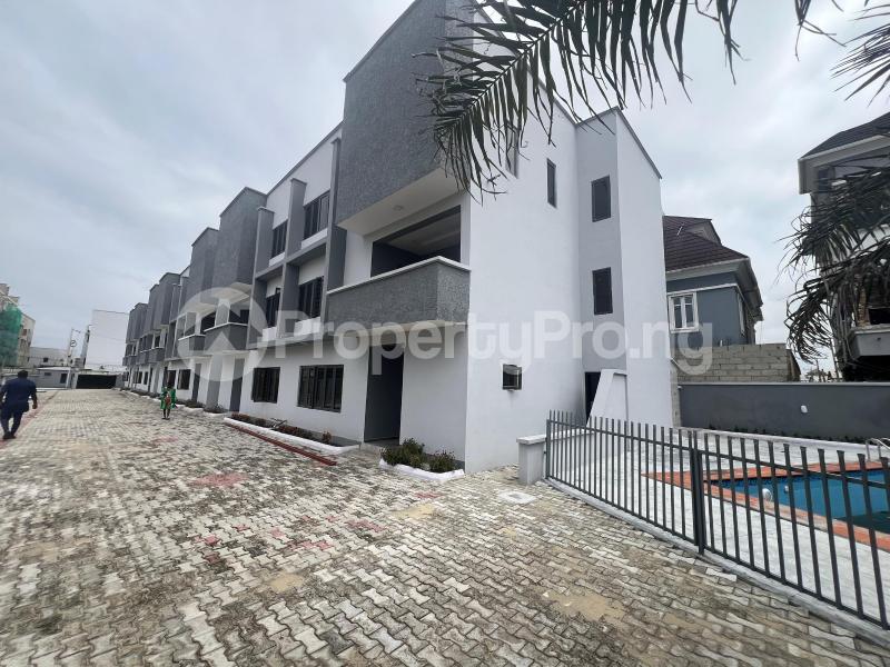 4 bedroom House for sale Ologolo Lekki Lagos