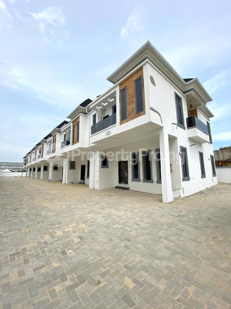 4 bedroom House for sale Orchid Road, Lekki Lagos