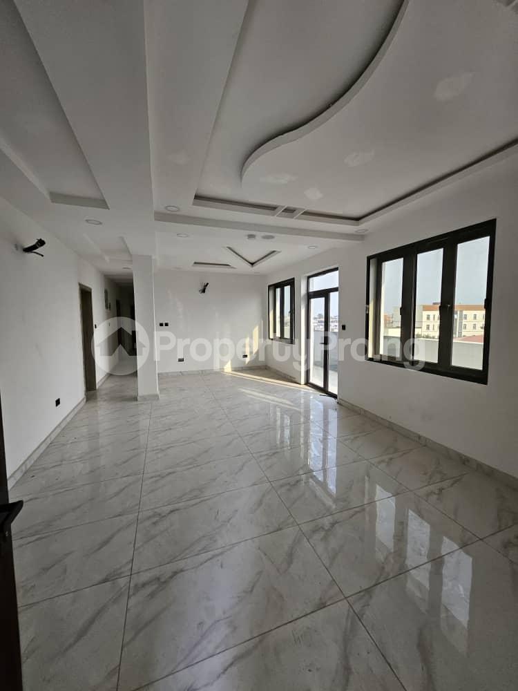 4 bedroom House for sale Thomas Estate Ajiwe Ajah Lagos