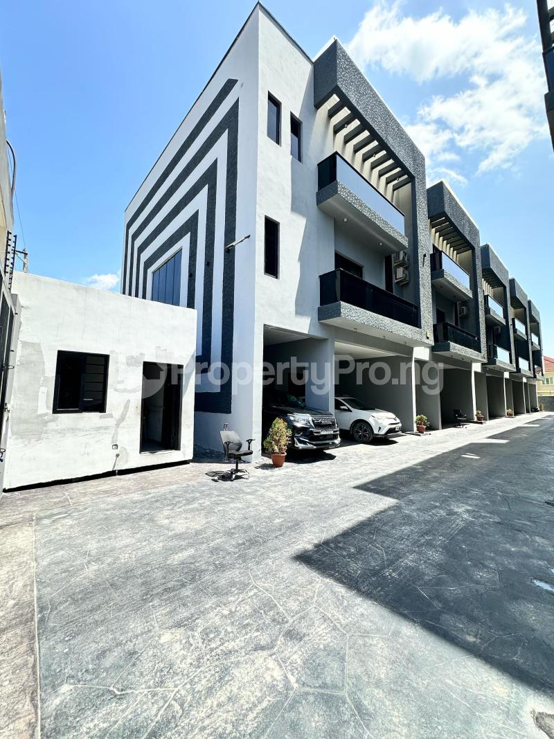 4 bedroom House for sale Ologolo Lekki Lagos