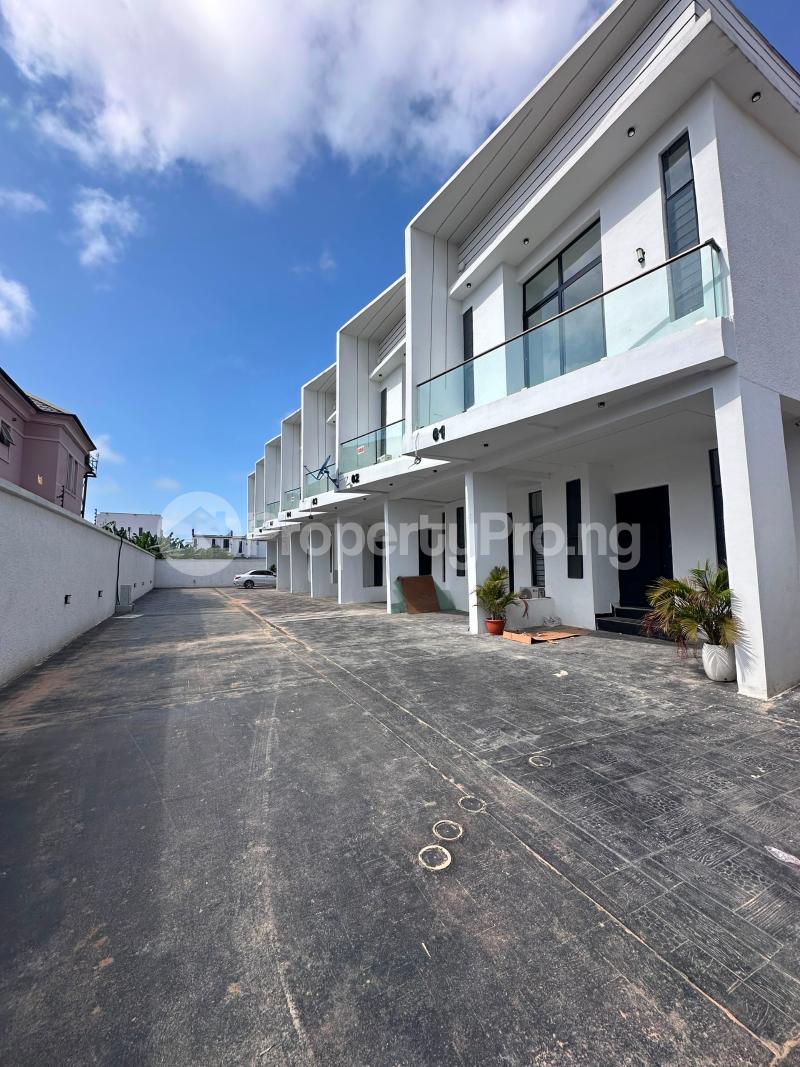 4 bedroom House for sale Lekki Lagos