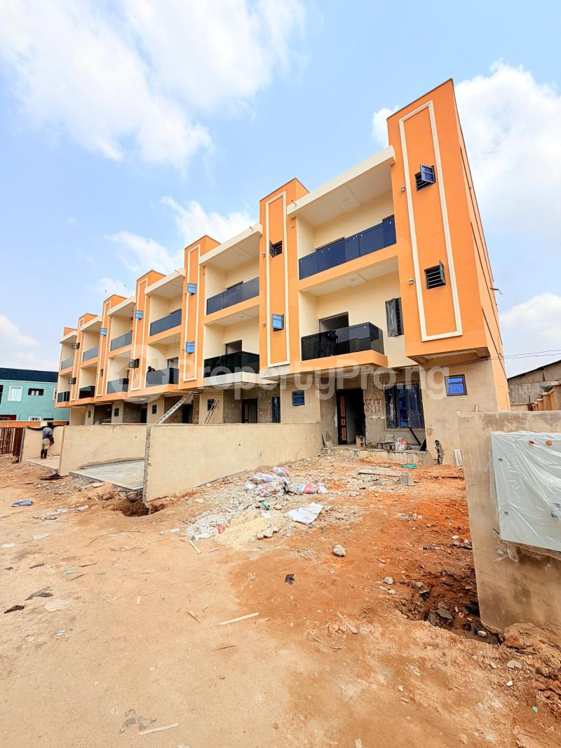 4 bedroom House for sale Oko oba Agege Lagos
