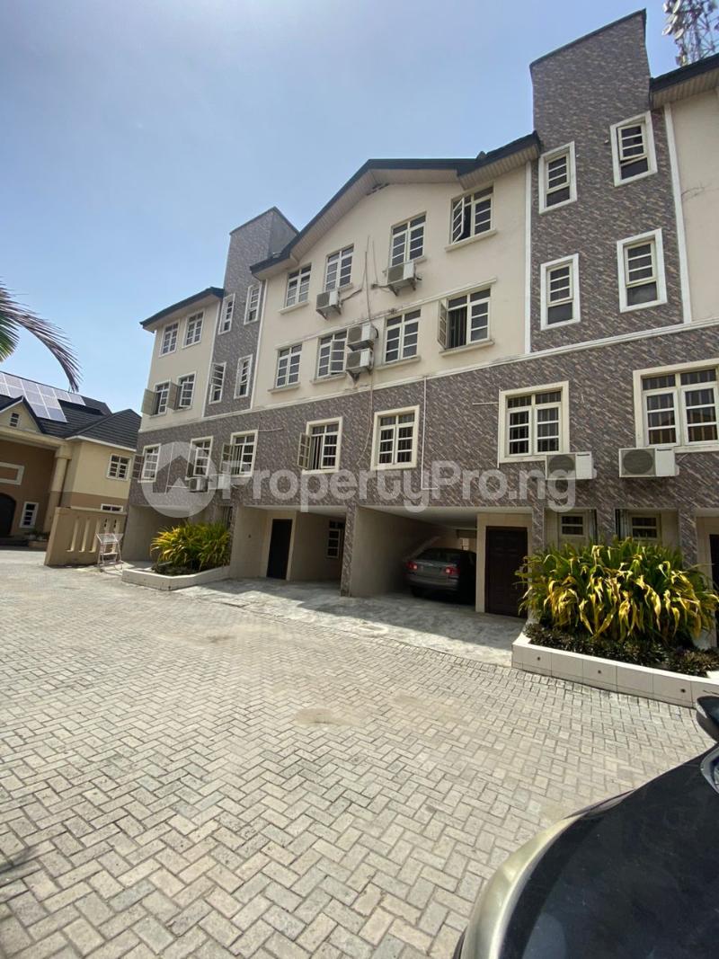 4 bedroom House for rent ONIRU Victoria Island Lagos