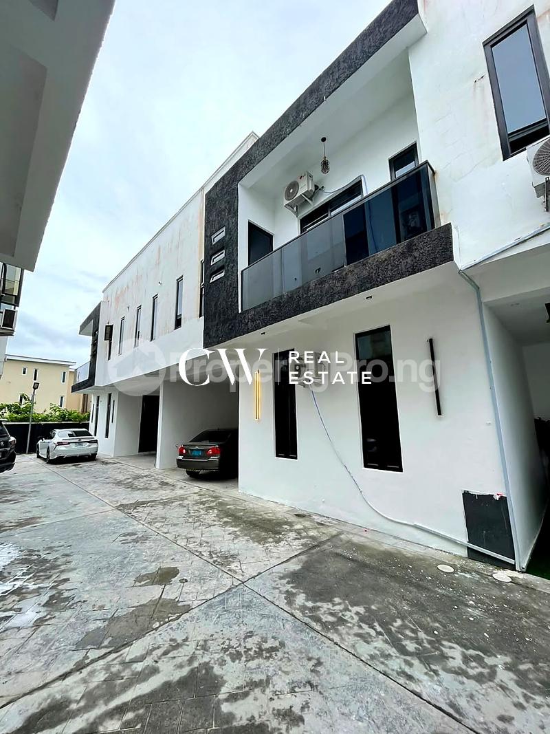 4 bedroom House for sale Lekki Lagos