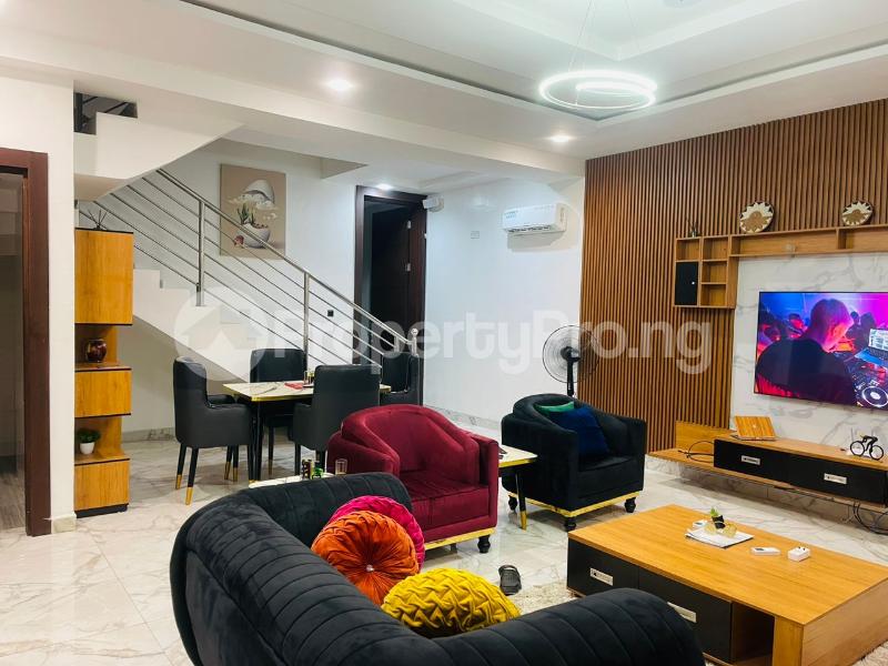 4 bedroom House for shortlet Adeniyi Jones Ikeja Lagos