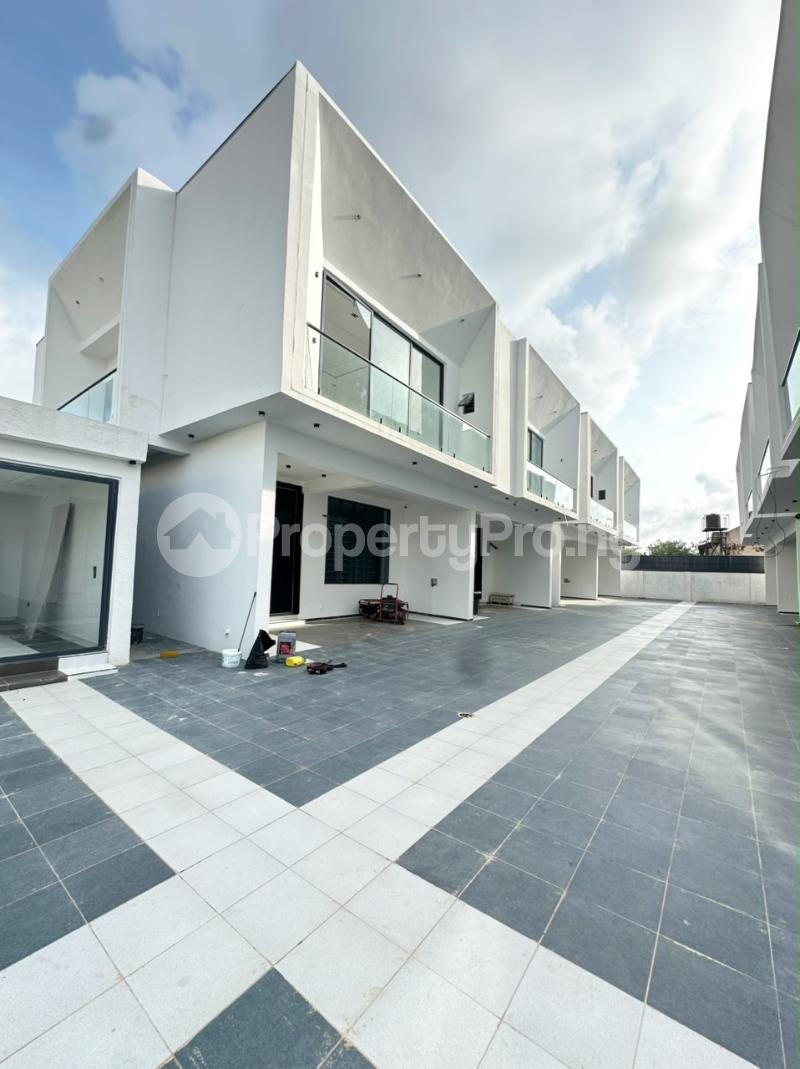 4 bedroom House for sale Ikota Lekki Lagos