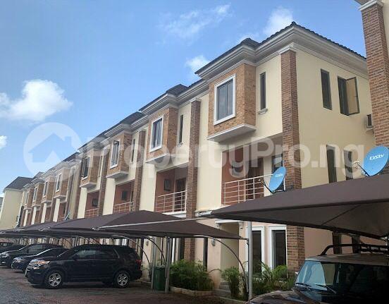 4 bedroom House for rent Abiola Court Osapa london Lekki Lagos