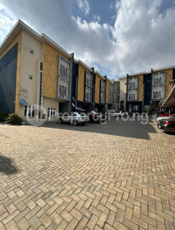 5 bedroom House for sale Stella Maris Life Camp Abuja