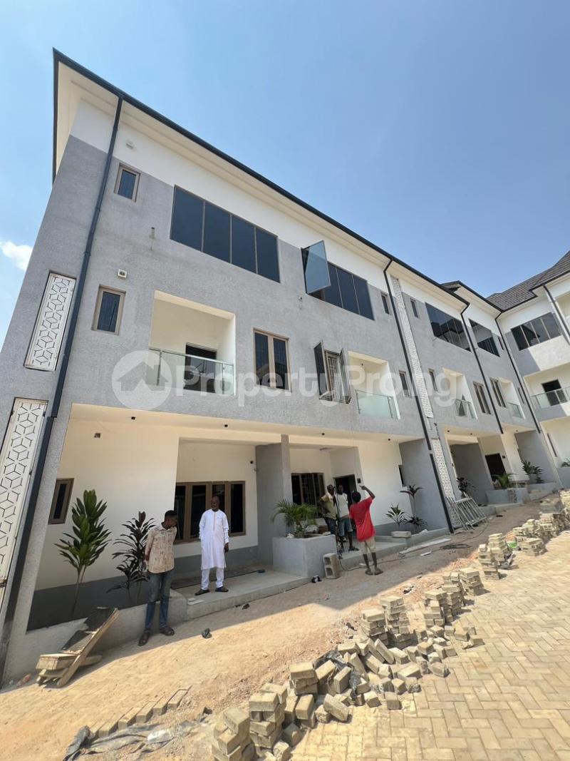 4 bedroom House for rent Guzape Abuja