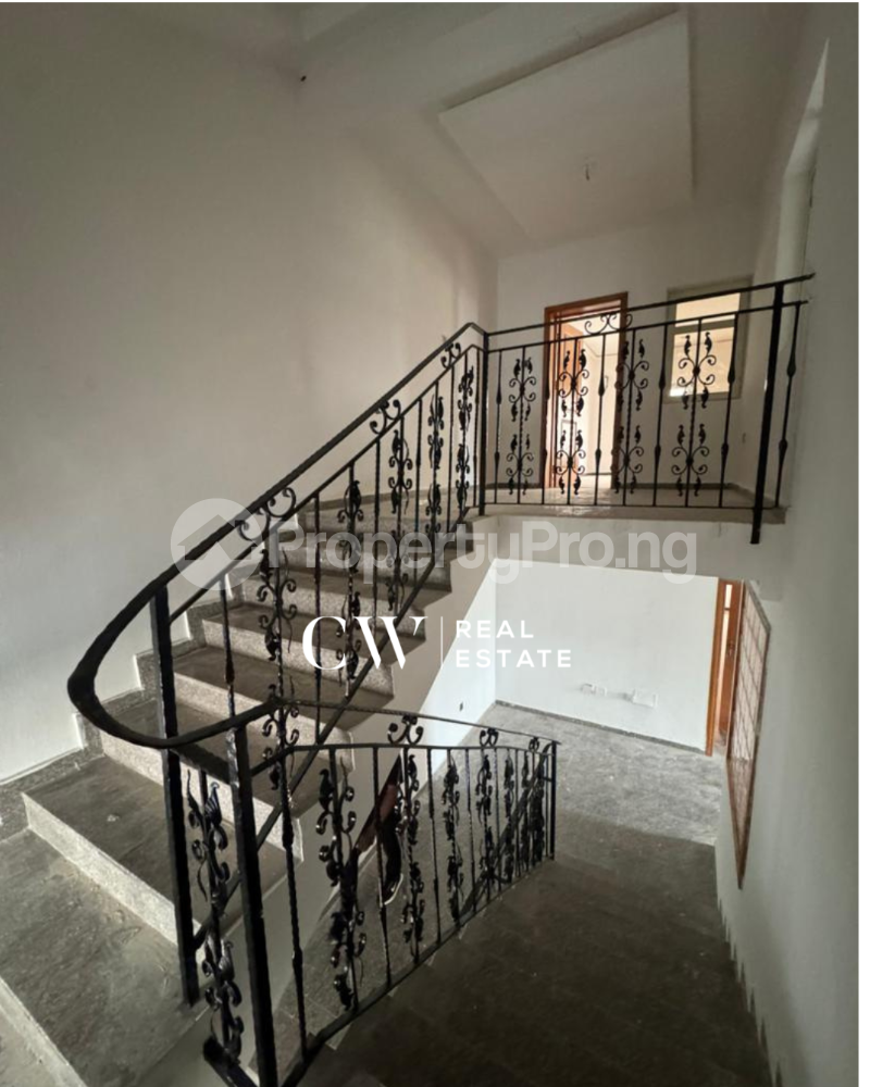 4 bedroom House for rent ONIRU Victoria Island Lagos