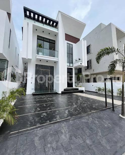 4 bedroom House for sale Omole phase 2 Ojodu Lagos