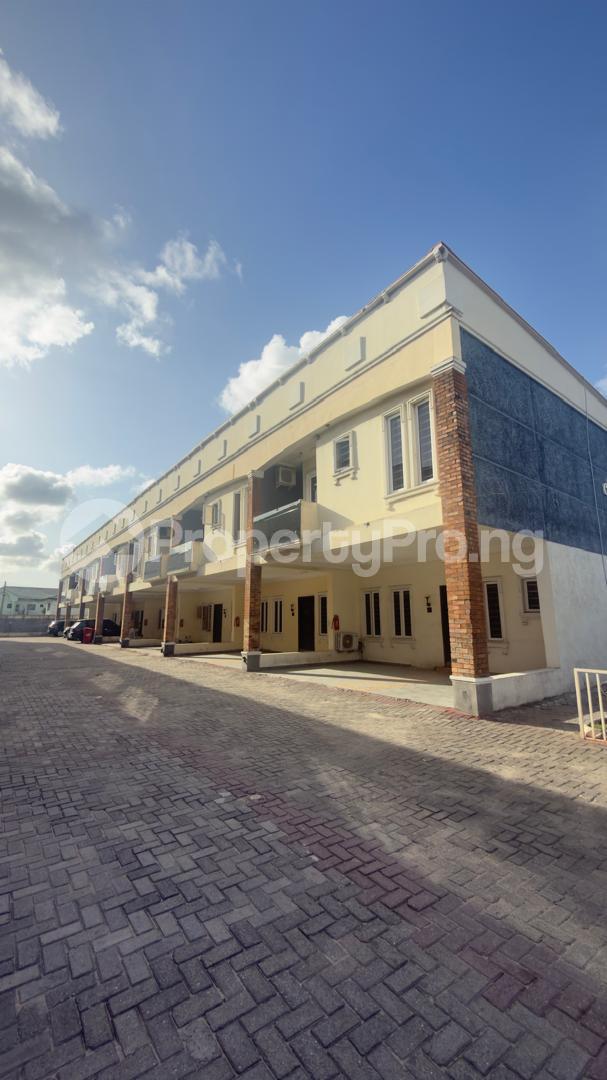 4 bedroom House for rent Ajah Majek Sangotedo Lagos