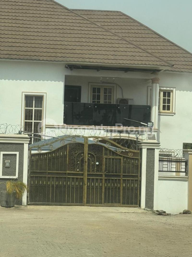 3 bedroom House for sale Beside Shoprite Lugbe Abuja