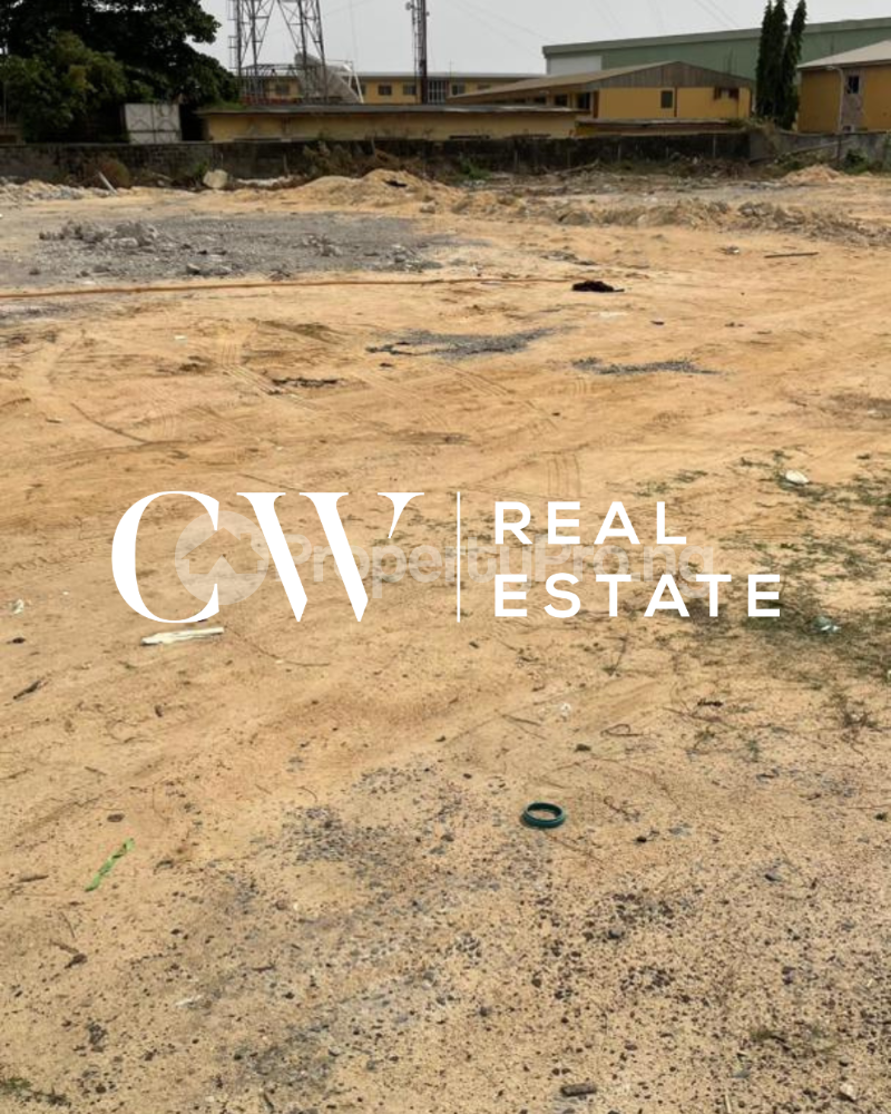 4 bedroom House for sale Victoria Island Lagos