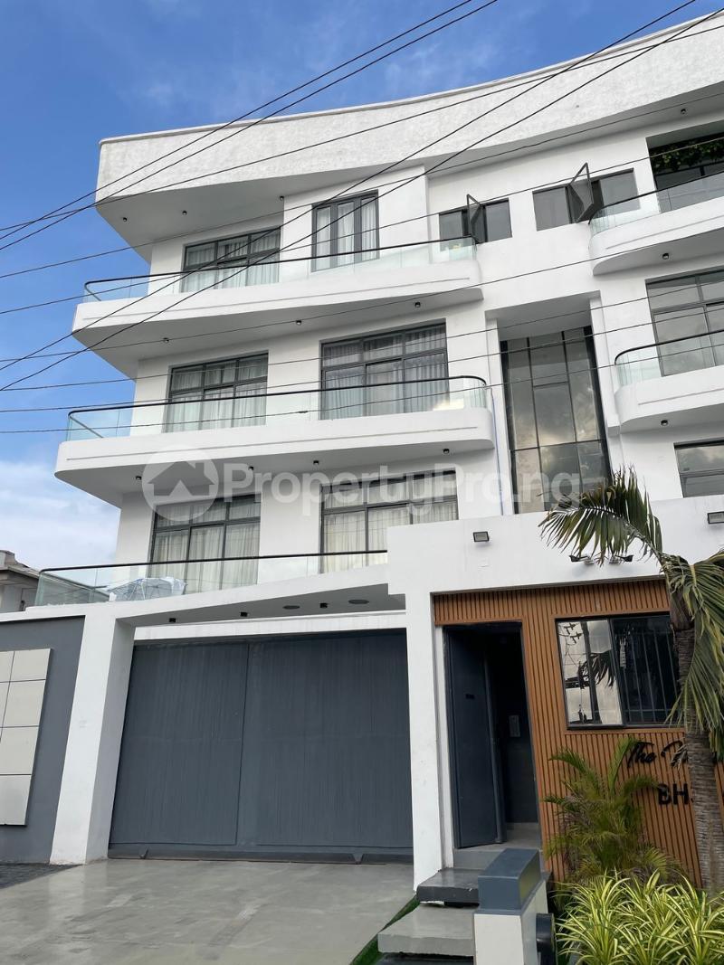 4 bedroom Flat / Apartment for sale Lekki Phase 1 Lekki Lagos
