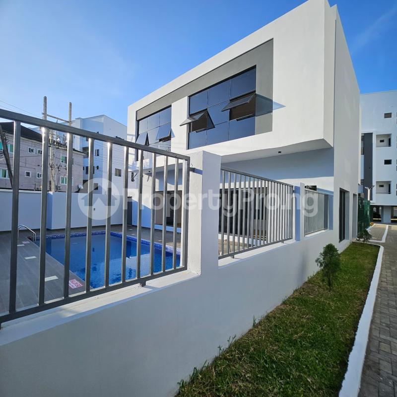 4 bedroom House for sale Surulere Lagos