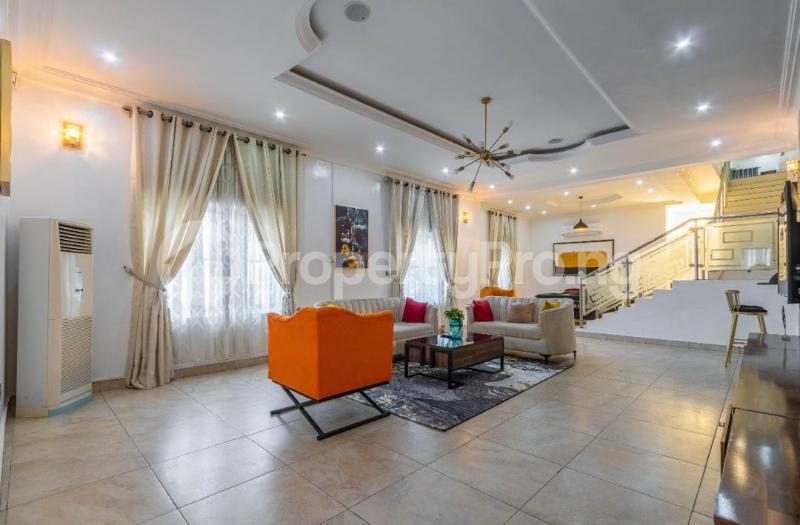 4 bedroom House for shortlet Spar Road Ikate Lekki Lagos