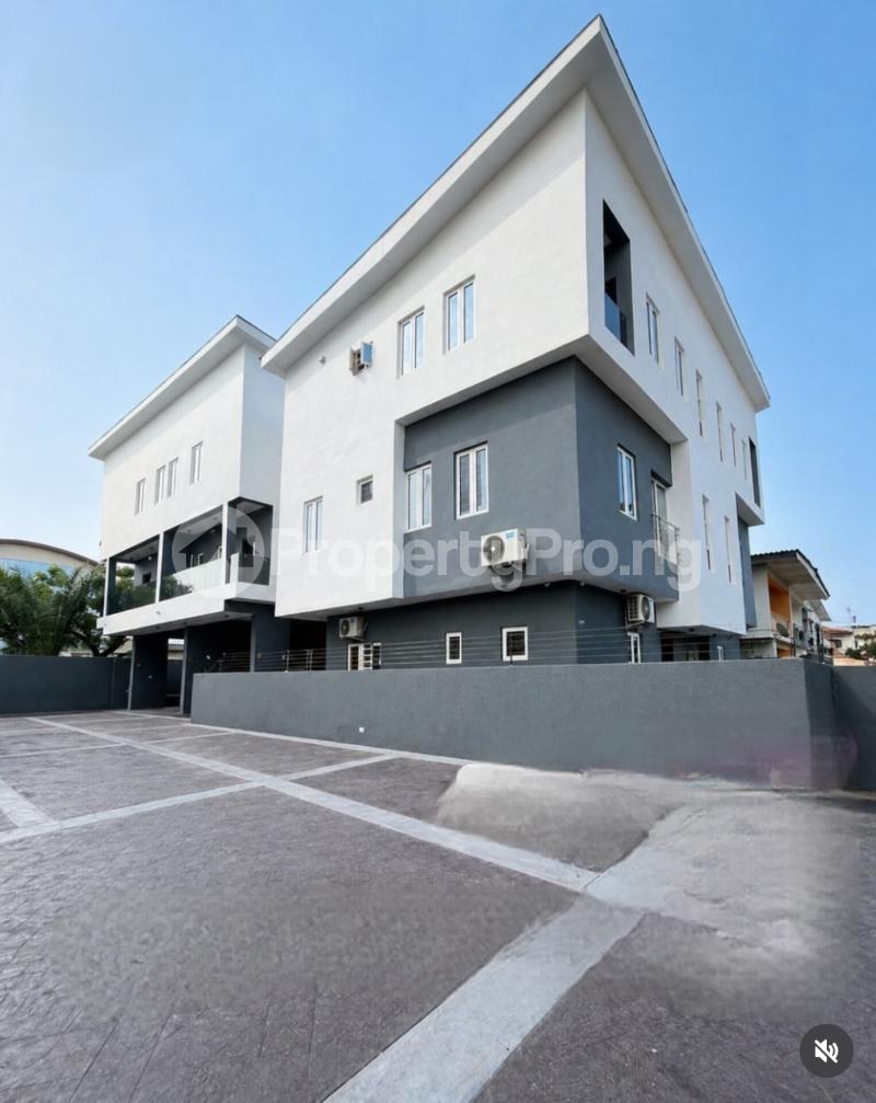 4 bedroom House for sale Adeniyi Jones Ikeja Lagos