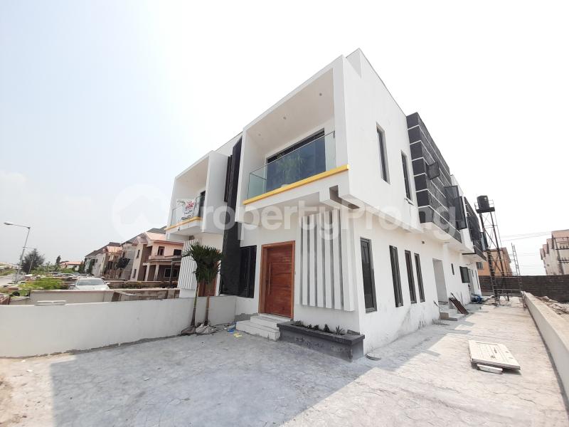 4 bedroom House for sale Orchid Road Lekki Lagos