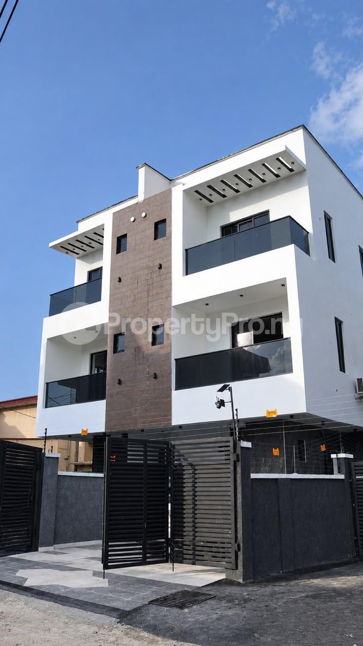 4 bedroom House for sale Adeniyi Jones Ikeja Lagos