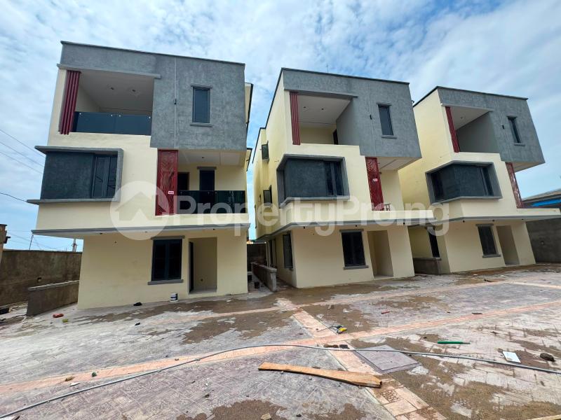 4 bedroom House for sale Off Moyo Agro Ifako-ogba Ogba Lagos