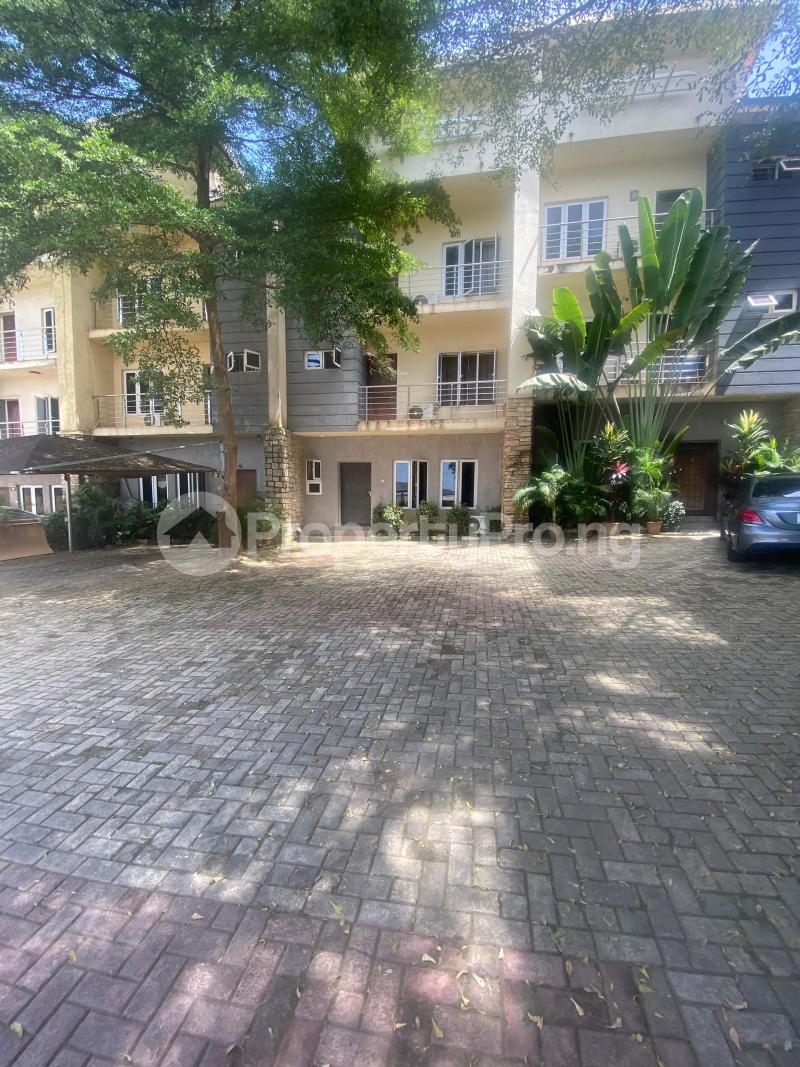 4 bedroom House for sale Guzape Abuja